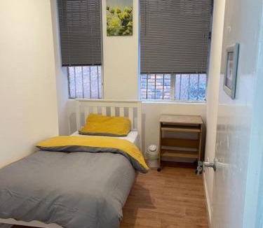 Ealing Hostel | Sterling Suites Ealing