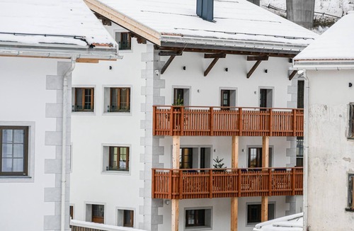 Parpan Apartment | stettli resort - high-quality apartment «muntanella» for up to 17 guests