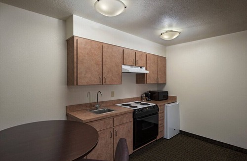 Carlsbad Hotel | Stevens Inn a Howard Johnson by Wyndham