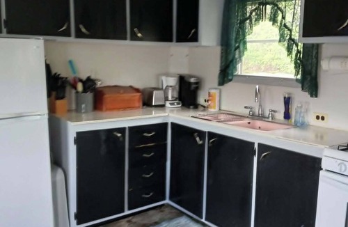 Bradford Cottage | Stevens Lane Getaway- - On the Lake - Lamoka Lake