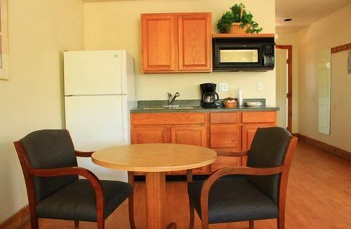 Gold Bar Hotel | Stevens Pass Motel