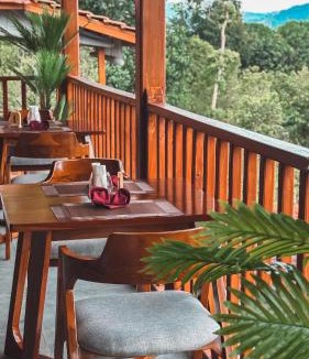 Sidemen Cabin | STHANATAPA HILL's