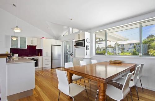 Manyana House | Sticks By The Sea Sum