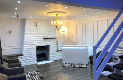 Grays House | STIFFORD CLAYS FARM HOTEL