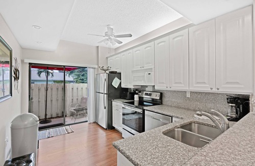 Bella Vista Condo | Still Available For Weeks in JanFebMarch 2026!