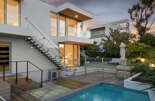 Kapiti Island House | Stillpoint Retreat