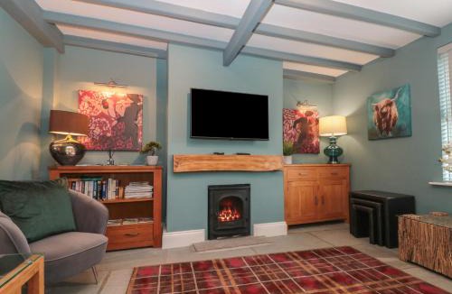 Leven House | Stillwater Cottage