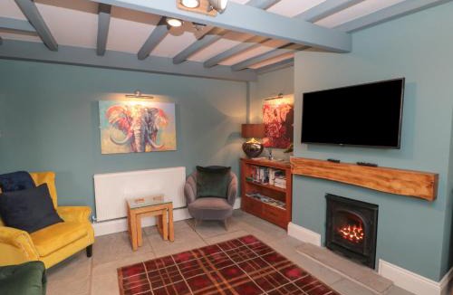 Leven House | Stillwater Cottage