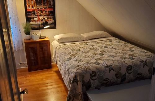 Cherryfield Hostel | Stillwater Hostel