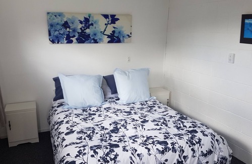 Rotoma House | Stilwaters Lakeside Retreat