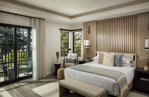 Northwest Carmel Hotel | Stilwell Hotel