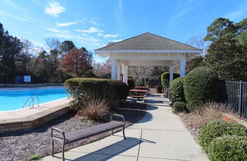 St. James House | STJ21 Linger Longer