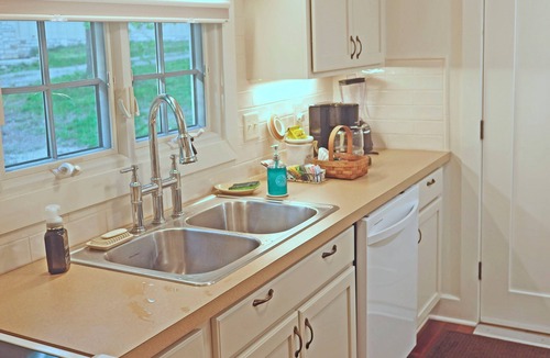 Granville Cottage | Stobbs Cottage - Extraordinary Rural Granville Cottage with generous amenities.
