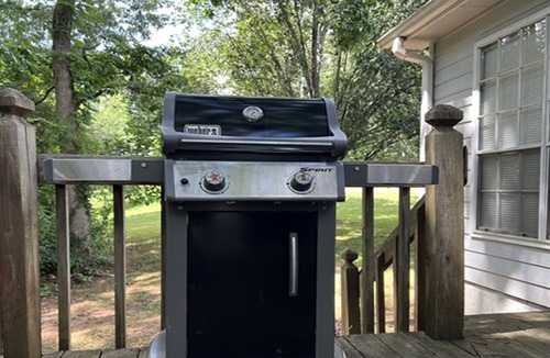 Stockbridge House | Stockbridge Modern Home w/Master on Main