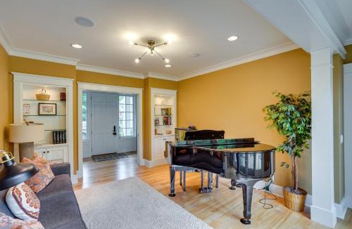 Stockbridge House | Stockbridge Retreat w/Pool & Hot Tub!