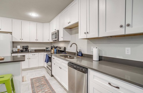 Chico House | Stocked pond, private fishing lake!