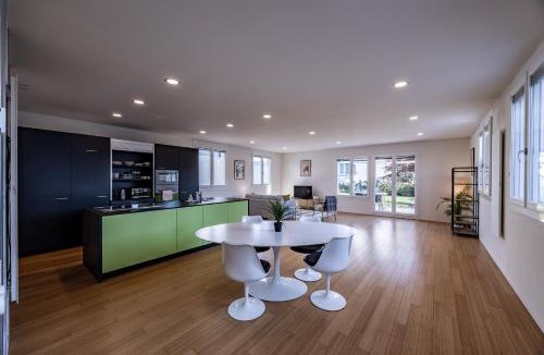 Steffisburg Apartment | Stockhorn Loft - central, free parking, private