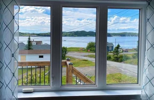 Twillingate House | Stockley's Saltbox Su
