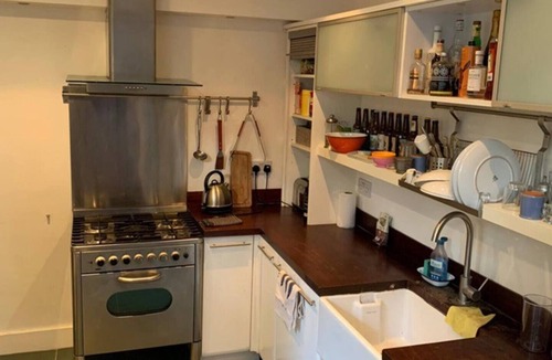 Hackney Downs House | Stoke Newington - Light & spacious two bed garden flat