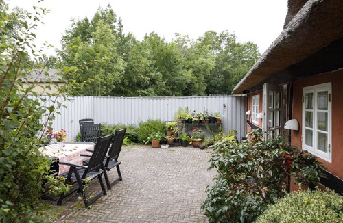 Aeroskobing Cottage | Stokkebyhus - Hygge under the straw roof - on the Danish island Ærø