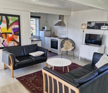 Akirkeby Apartment | Stokrosen