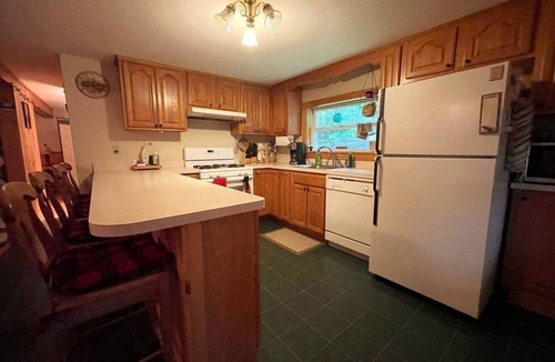 Town of Webb House | Stoll's Spot in Okara lake