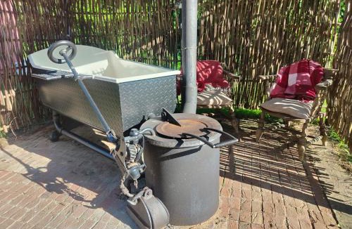 Woodbridge Apartment | Stompy's Hut