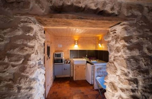 Broye House | Stone and Wood Bed and Breakfast