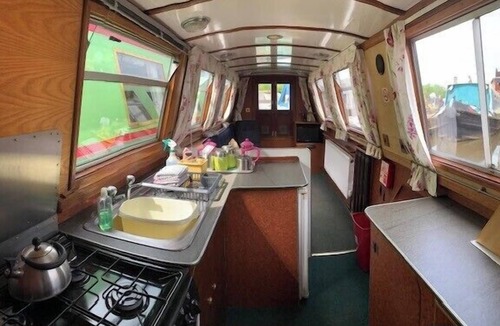 Stone Cabin | Stone - Boat - Sleeps 8 - Pet Friendly-85ws