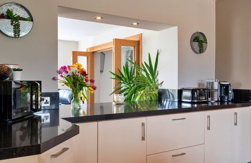 Lympsham Ski Chalet | Stone Bow Farmhouse