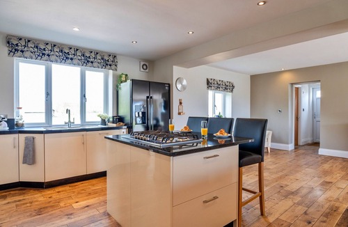 Lympsham Ski Chalet | Stone Bow Farmhouse