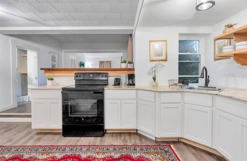 East Stroudsburg Cabin | Stone Cabin Indoor Heated POOL W TENT + Firepit