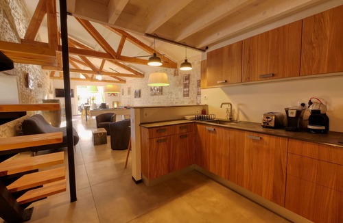 Moncaut House | Stone character house for 12/14 people, 7 minutes from an amusement park