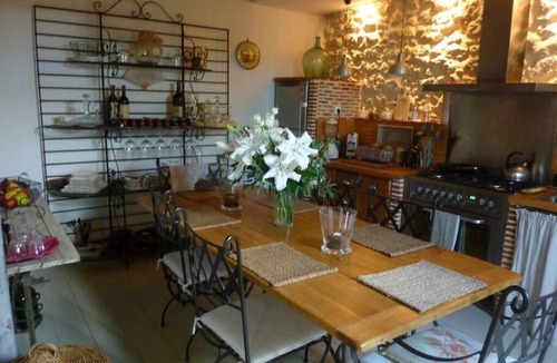 Tresses House | STONE, charm and nature