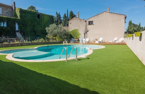 Montbrun-des-Corbieres Cottage | Stone cottage on an active wine-growing estate with a swimming pool.