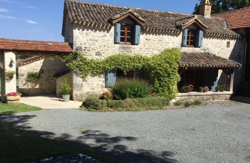 Tourliac Cottage | Stone Cottage In Périgord, 8km from Monpazier Dordogne. Private Pool, Sleeps 6