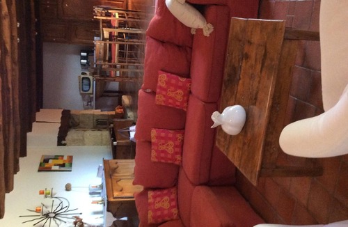 Castels House | Stone country house