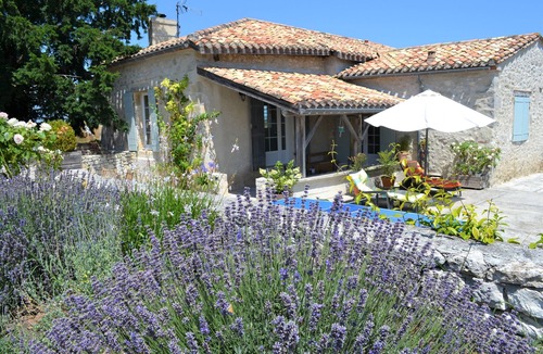 Monflanquin House | Stone country house