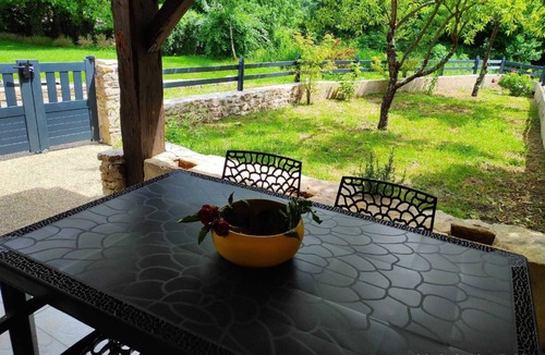 Saint-Remy House | Stone country house
