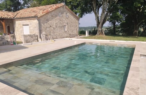 Monbalen House | Stone country house with new swimming pool and summer kitchen
