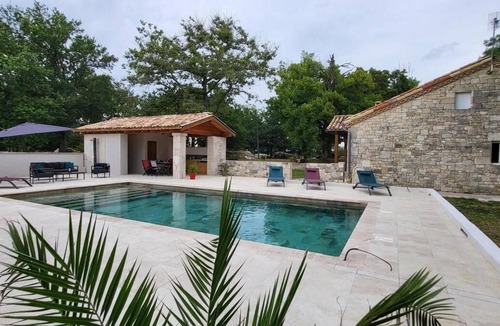 Monbalen House | Stone country house with new swimming pool and summer kitchen