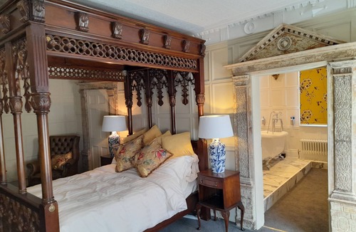 Maidstone House | Stone Court House