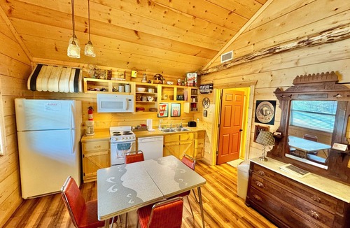Mountain View House | Stone Drive In #305
