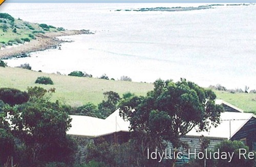 Emu Bay Villa | Stone eco-friendly villa, beachfront acreage. Penguins, koalas
