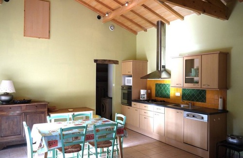 Thezac Cottage | stone farmhouse on one level 3 c. with private pool