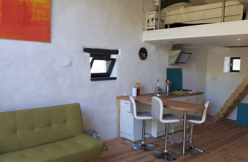 Saint-Martin-du-Fouilloux Cottage | Stone barn cottage