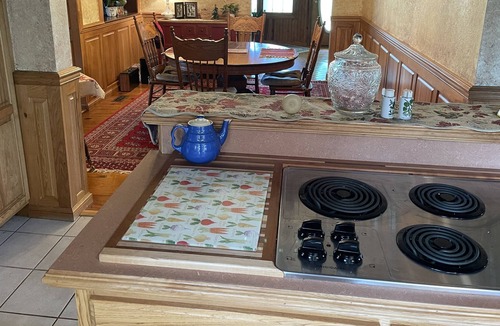 St. James House | Stone Gate Cabin on 80 acres