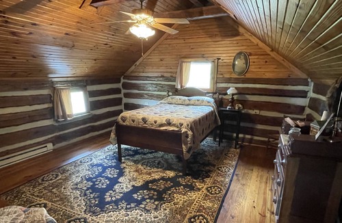 St. James House | Stone Gate Cabin on 80 acres