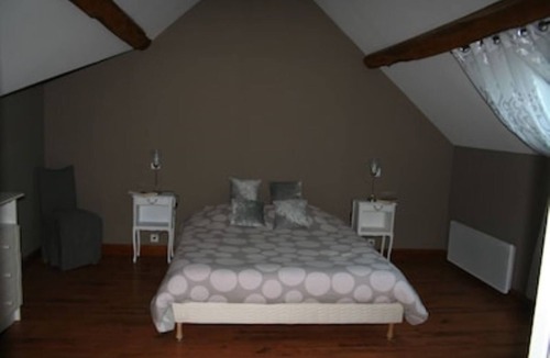 Argenteuil-sur-Armancon House | STONE HOUSE - SLEEPS 22