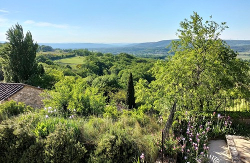 Chantemerle-les-Grignan House | stone house